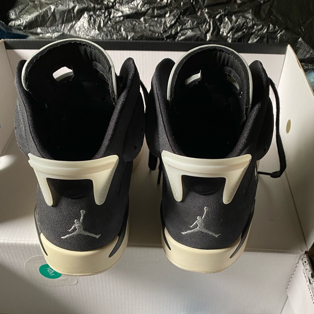 Jordan Retro 6 - Picture 5 of 15